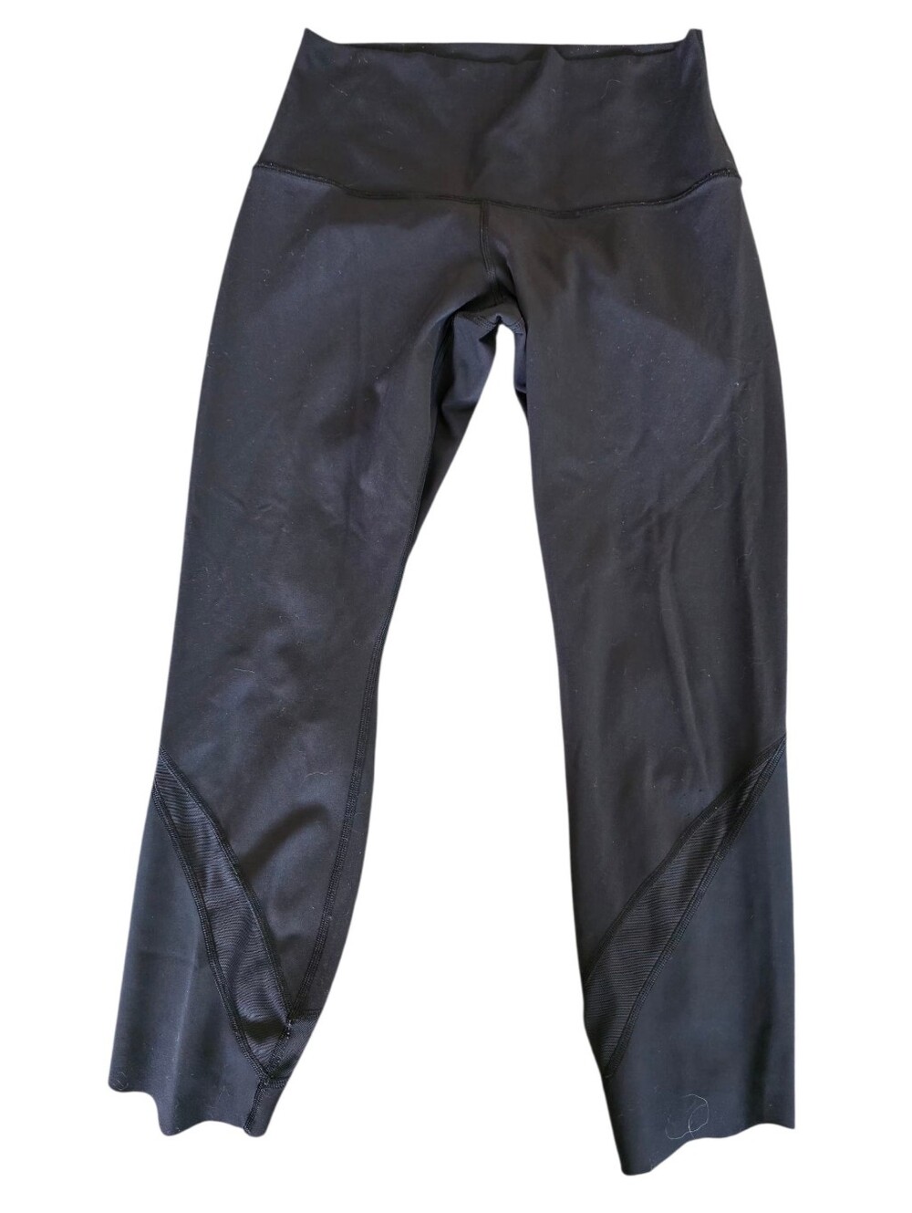 lululemon athletica Black High-Rise Capri Leggings w/scalloped Hem